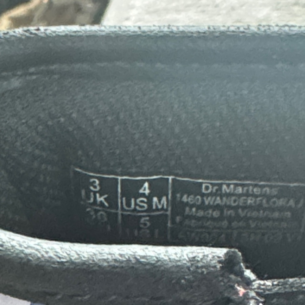 Dr. Martens Kids Floral Boots - Black Multicolor - Picture 6 of 13